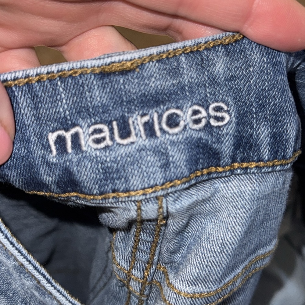 Maurices denim cutoff shorts women’s blue jean distressed casual shorts size 6 - Picture 6 of 7